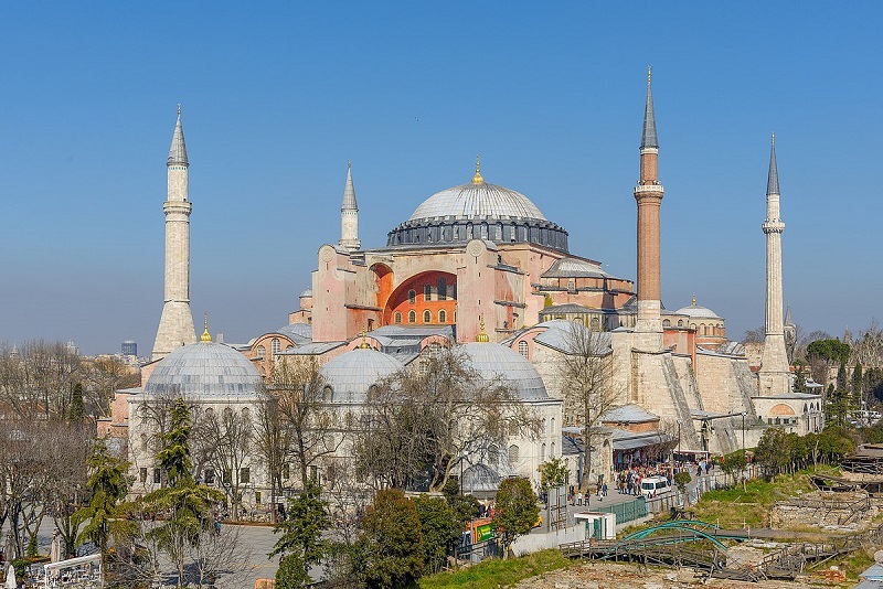  مسجد ایاصوفیه (Hagia Sophia)